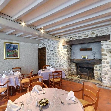 Fasthotel Oloron Hostellerie Du Paon Blanc Lurbe-Saint-Christau Zewnętrze zdjęcie