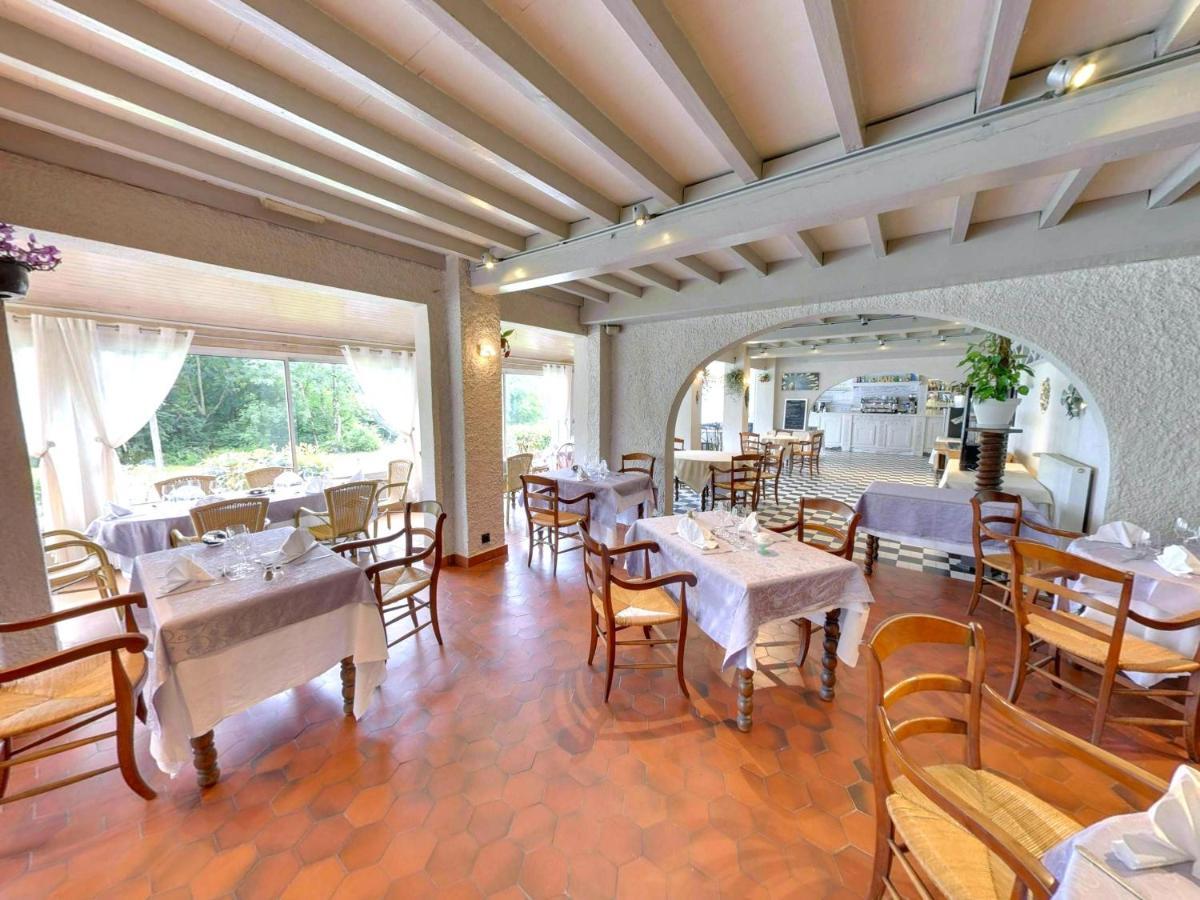 Fasthotel Oloron Hostellerie Du Paon Blanc Lurbe-Saint-Christau Zewnętrze zdjęcie