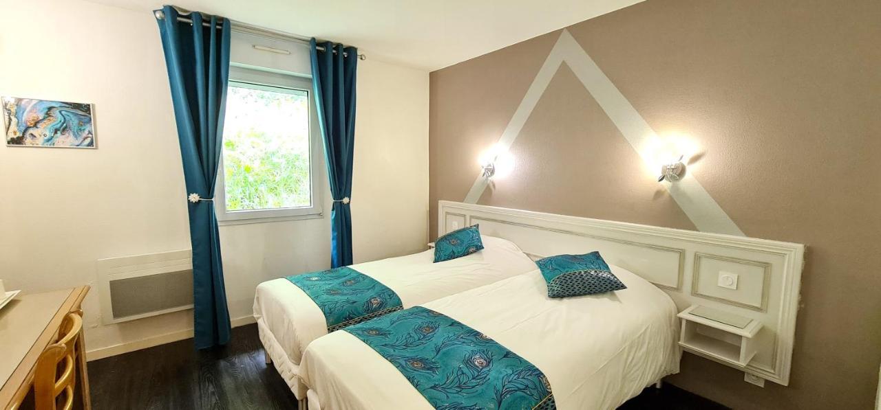 Fasthotel Oloron Hostellerie Du Paon Blanc Lurbe-Saint-Christau Zewnętrze zdjęcie